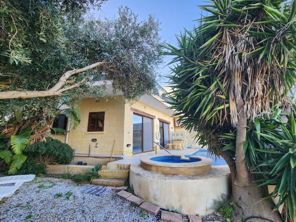 Gozo Pool And Views, Sleeps 4 With Private Bathroom Ghajn il-Kbira (Gozo) Exterior foto