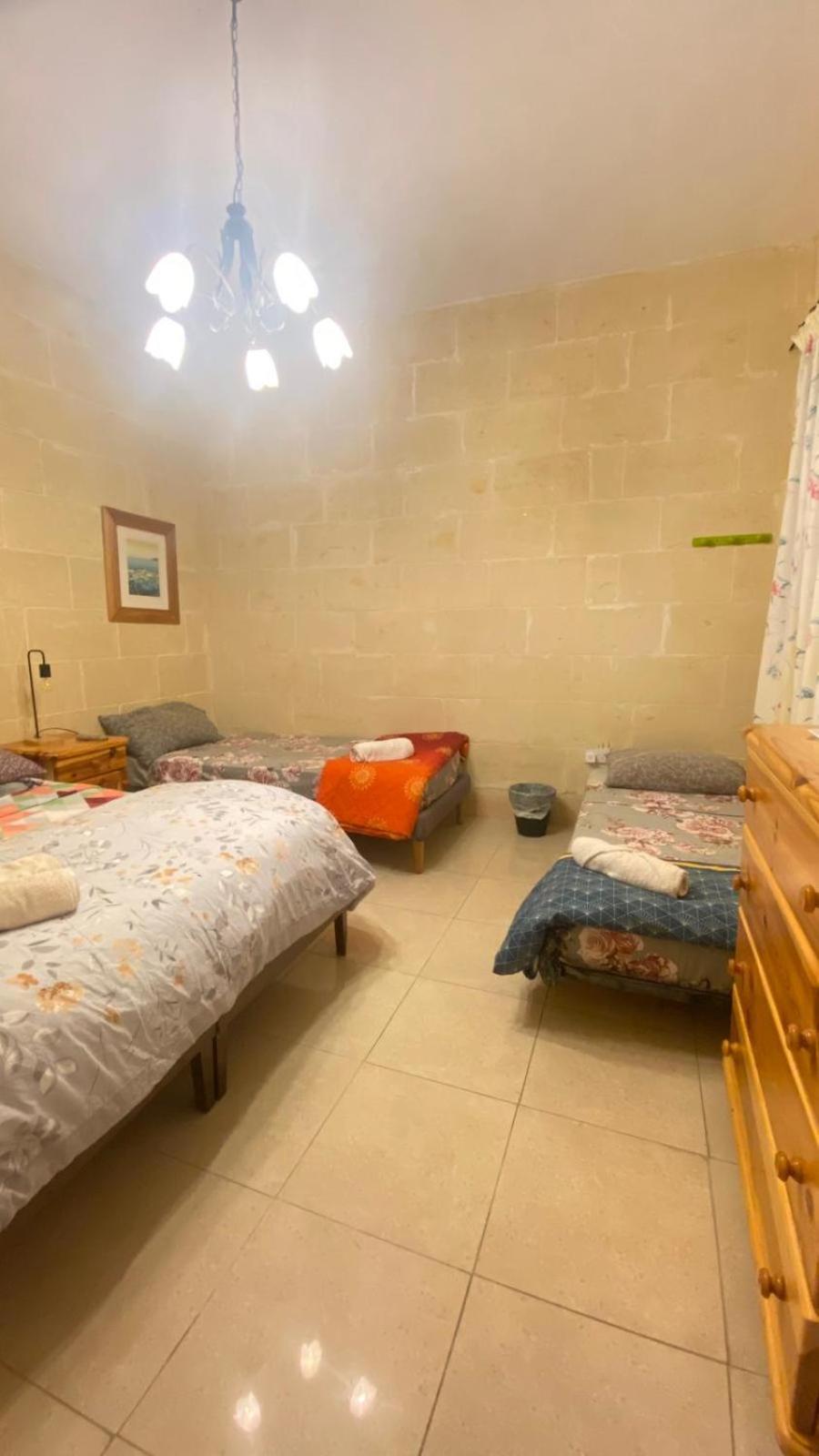 Gozo Pool And Views, Sleeps 4 With Private Bathroom Ghajn il-Kbira (Gozo) Exterior foto