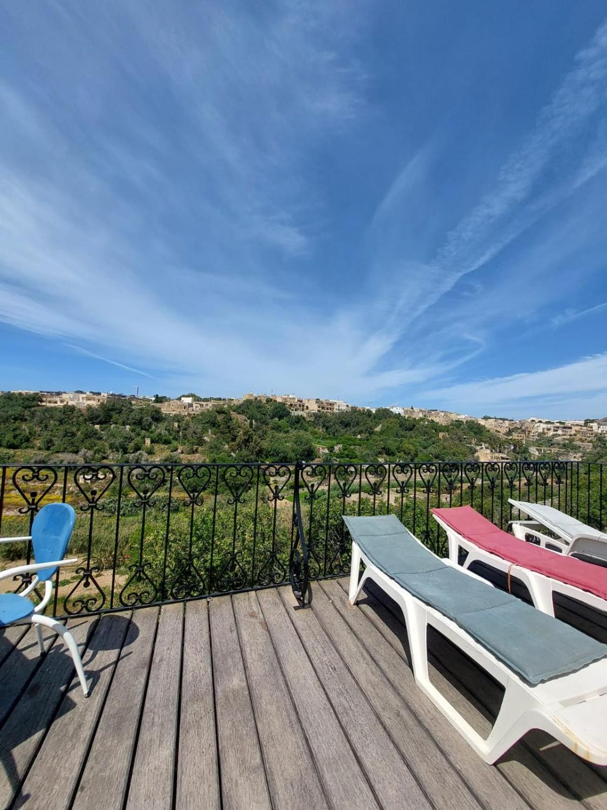 Gozo Pool And Views, Sleeps 4 With Private Bathroom Ghajn il-Kbira (Gozo) Exterior foto